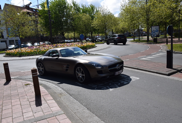 Mercedes-Benz SLS AMG