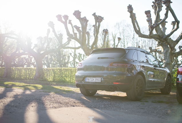 Porsche 95B Macan GTS