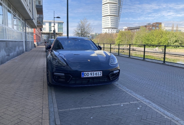 Porsche 971 Panamera GTS Sport Turismo