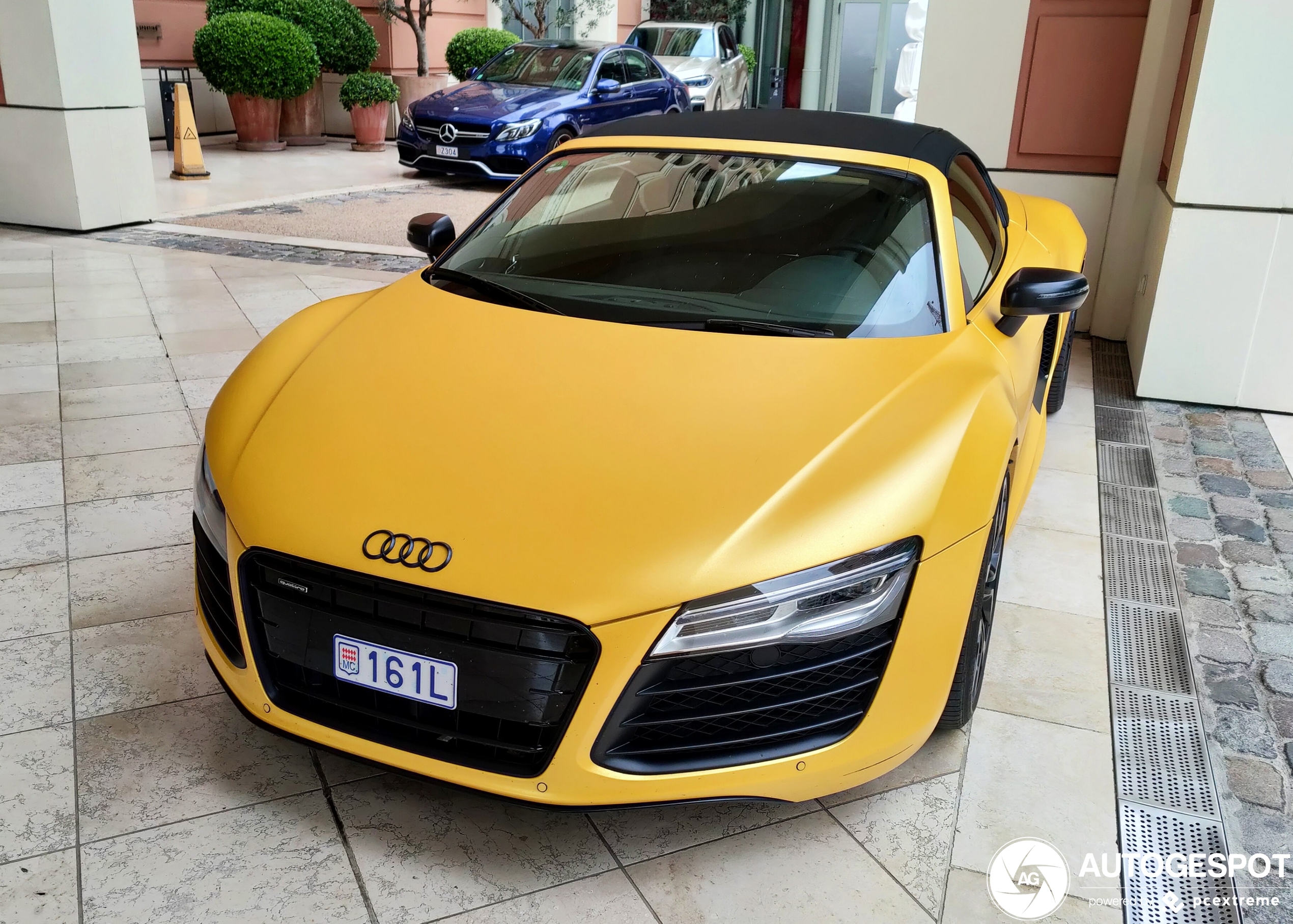 Audi R8 V10 Spyder 2013