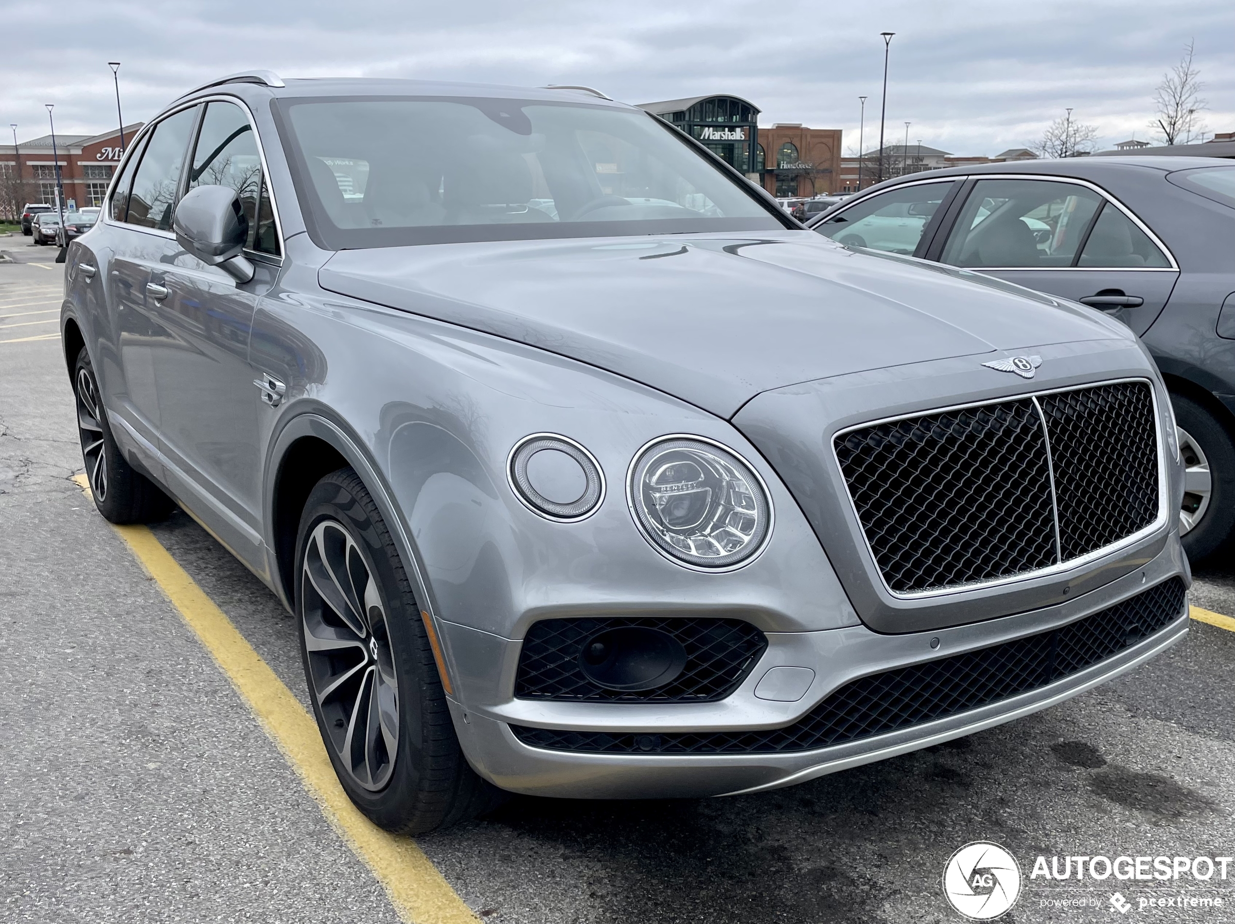 Bentley Bentayga V8