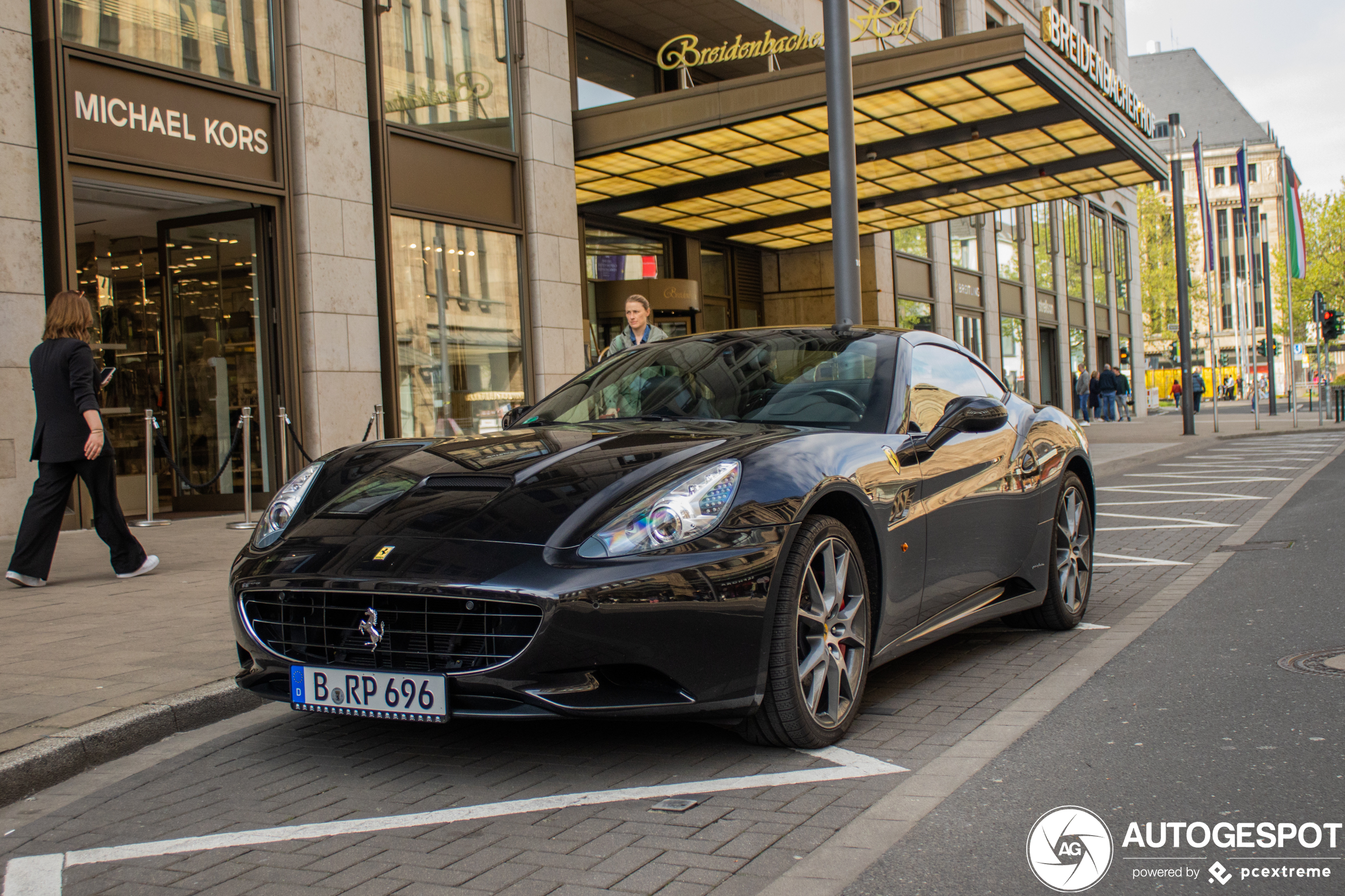 Ferrari California