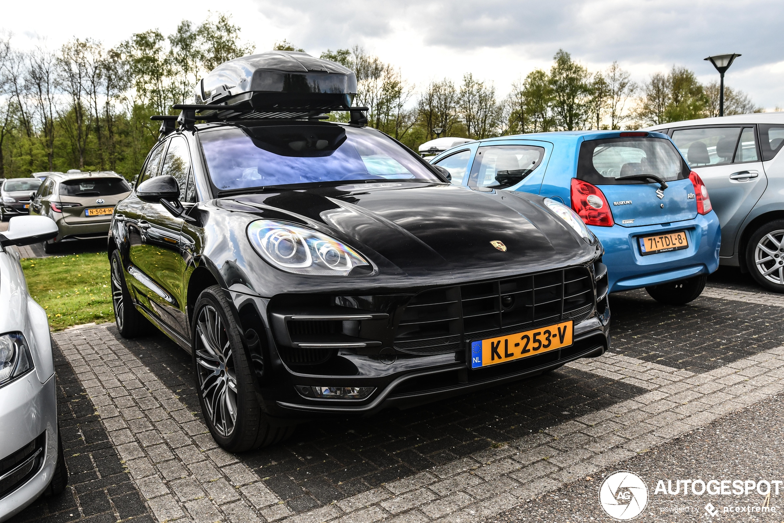 Porsche 95B Macan Turbo