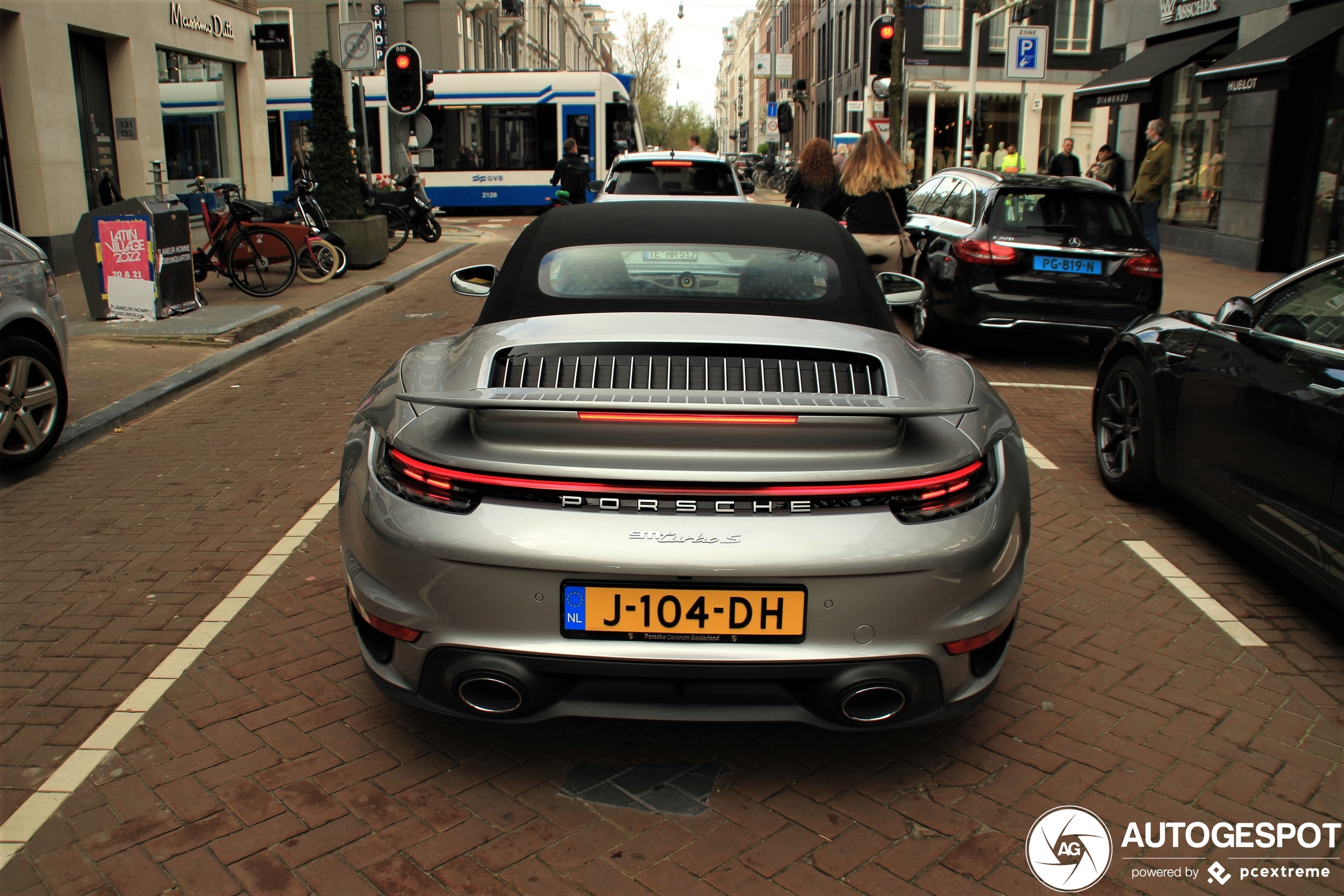 Porsche 992 Turbo S Cabriolet