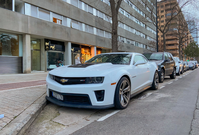 Chevrolet Camaro ZL1 2014