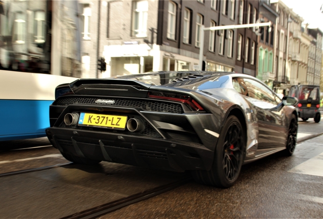 Lamborghini Huracán LP640-4 EVO