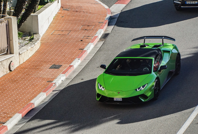 Lamborghini Huracán LP640-4 Performante Spyder