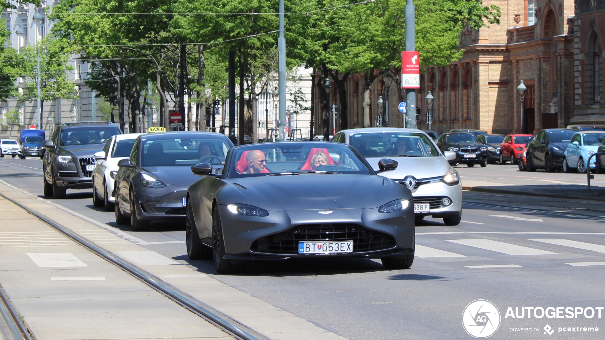 Aston Martin V8 Vantage Roadster 2020