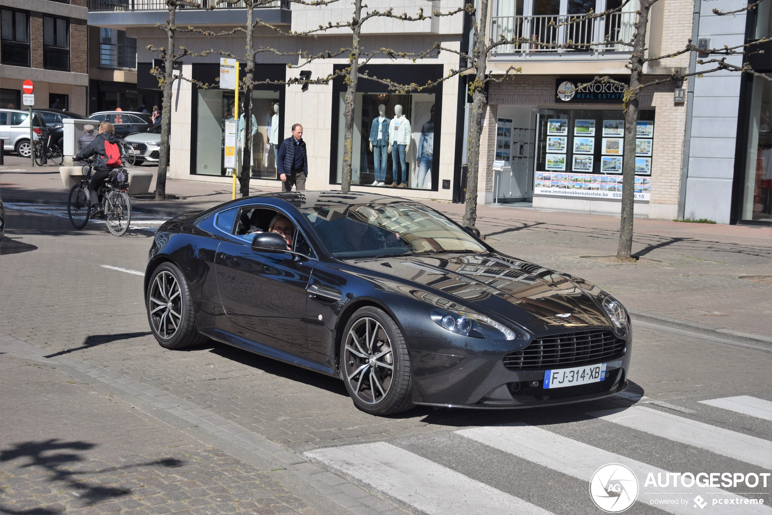 Aston Martin V8 Vantage S