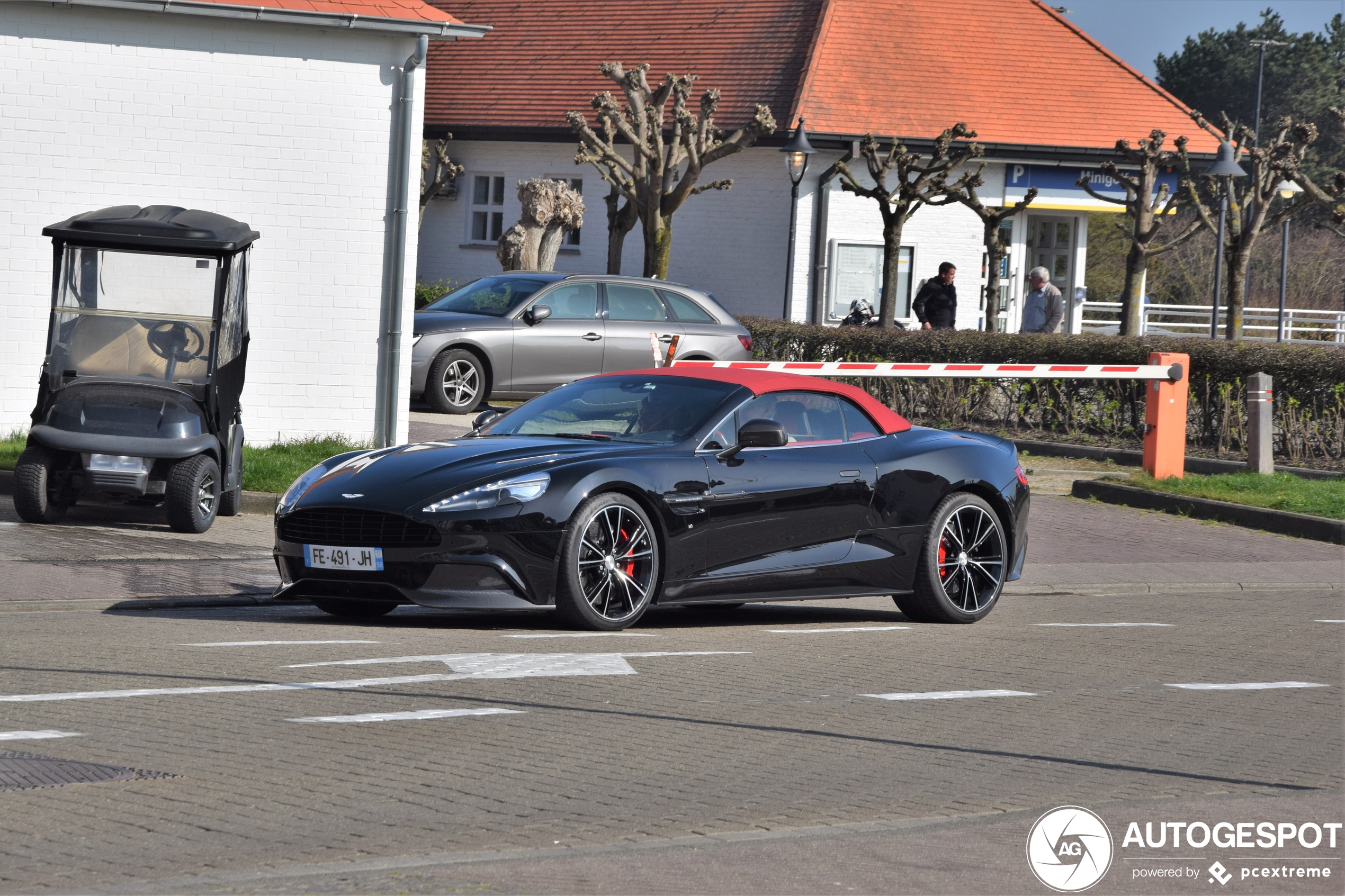 Aston Martin Vanquish Volante