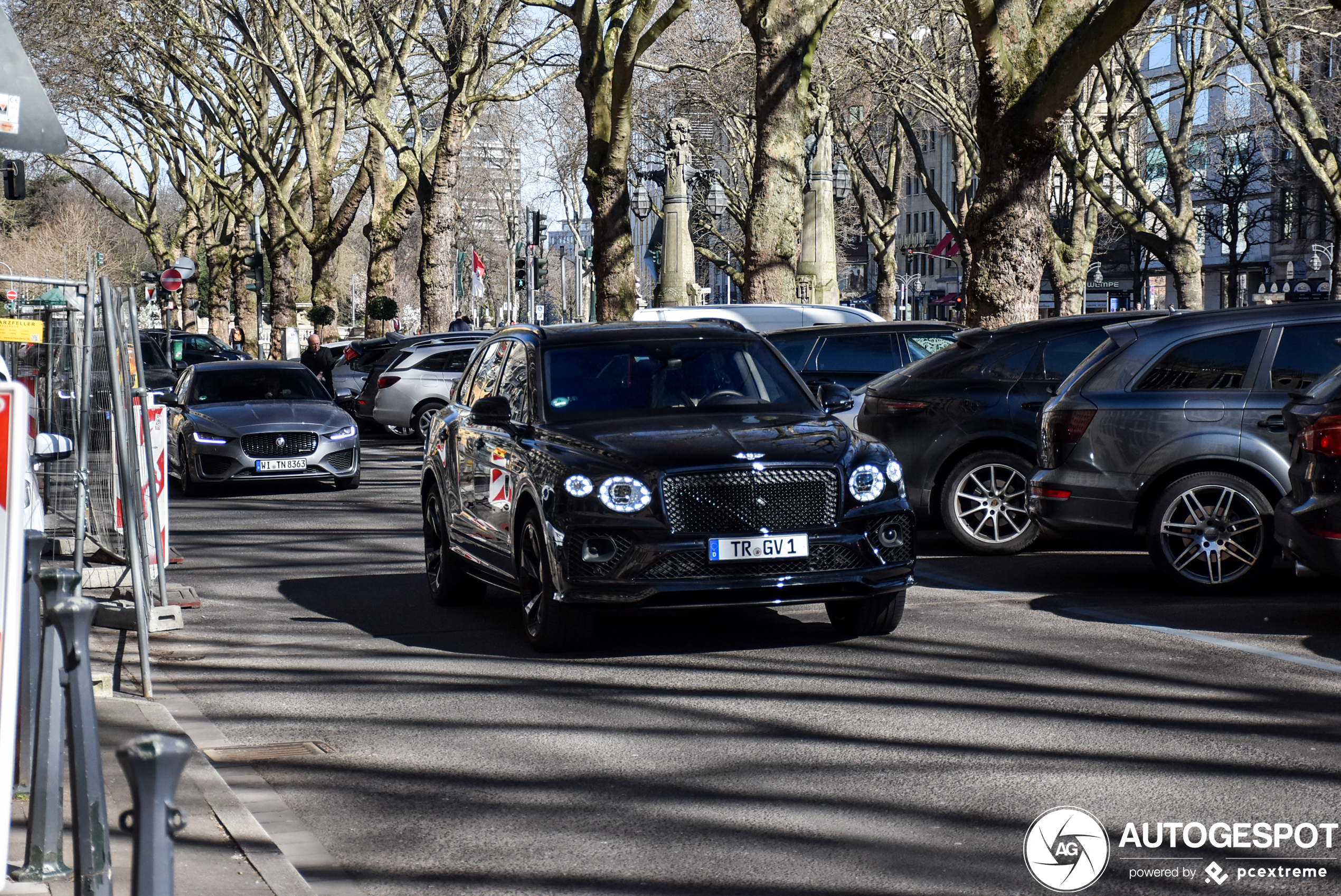 Bentley Bentayga V8 2021 First Edition