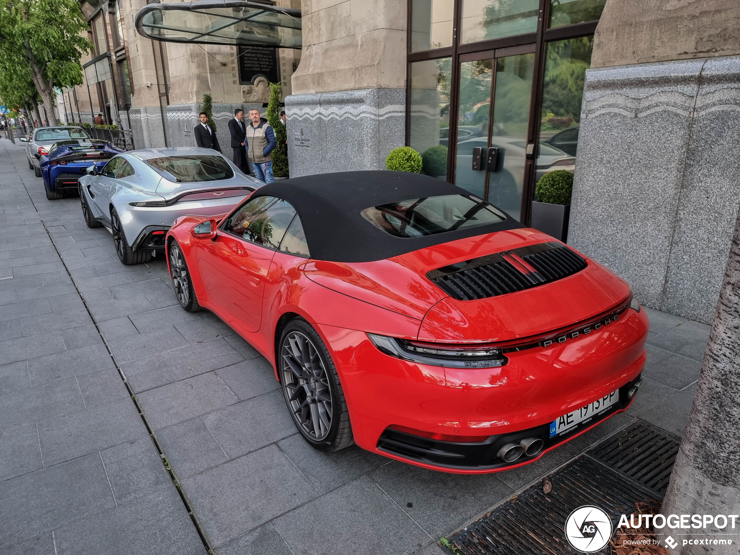 Porsche 992 Carrera 4S Cabriolet