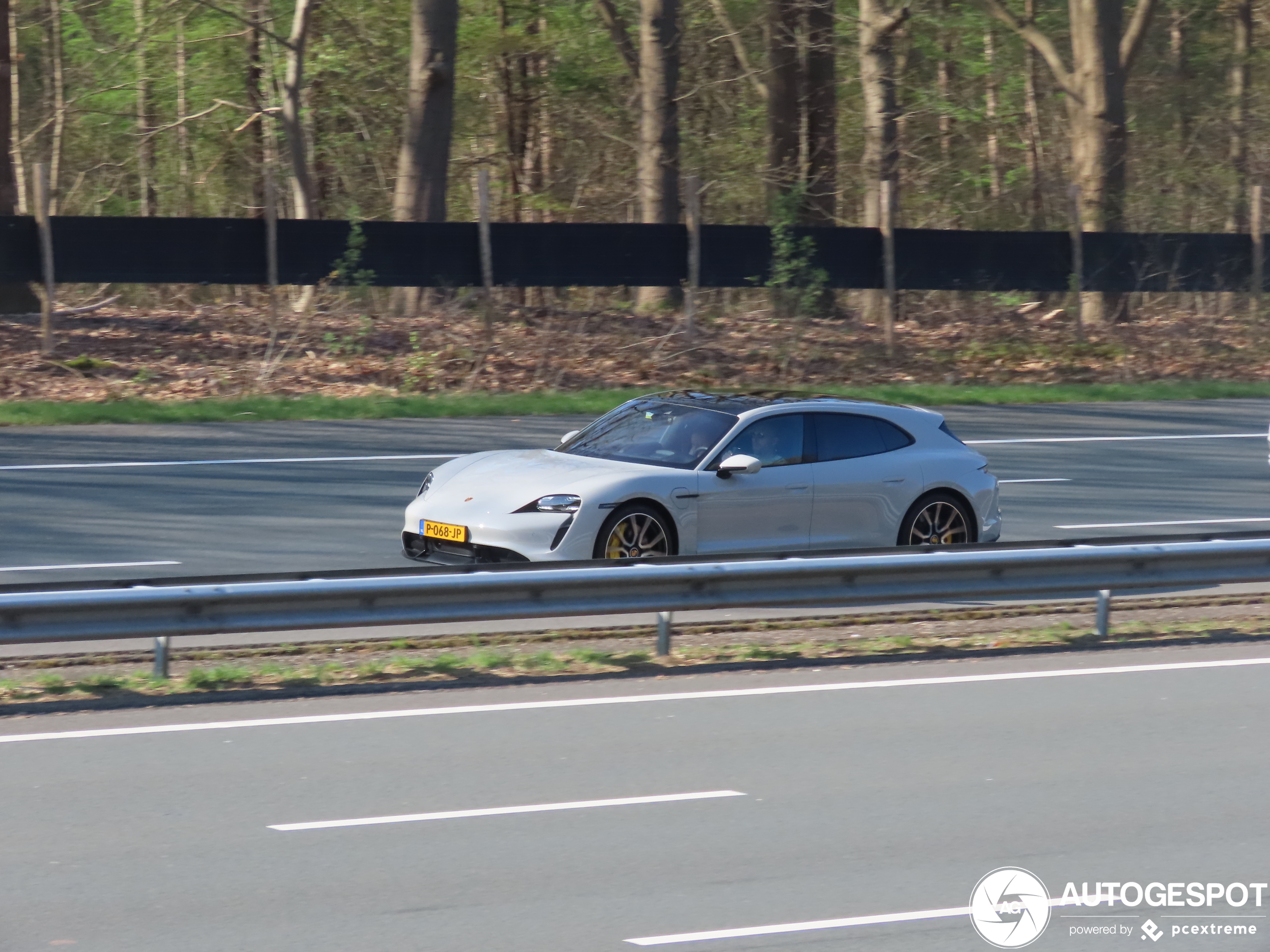 Porsche Taycan Turbo S Sport Turismo