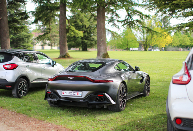 Aston Martin V8 Vantage 2018