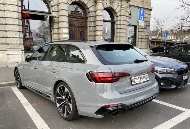 Audi RS4 Avant B9