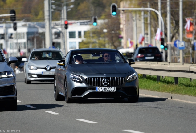 Mercedes-AMG S 63 Coupé C217 2018 Yellow Night Edition