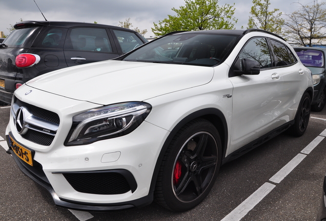 Mercedes-Benz GLA 45 AMG X156