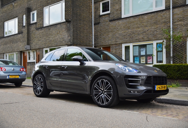 Porsche 95B Macan Turbo