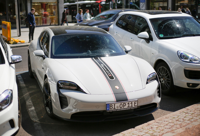 Porsche Taycan GTS Sport Turismo