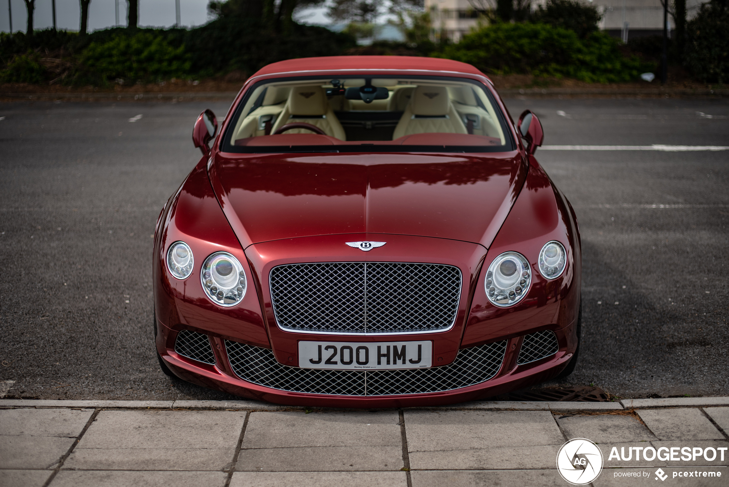 Bentley Continental GTC 2012