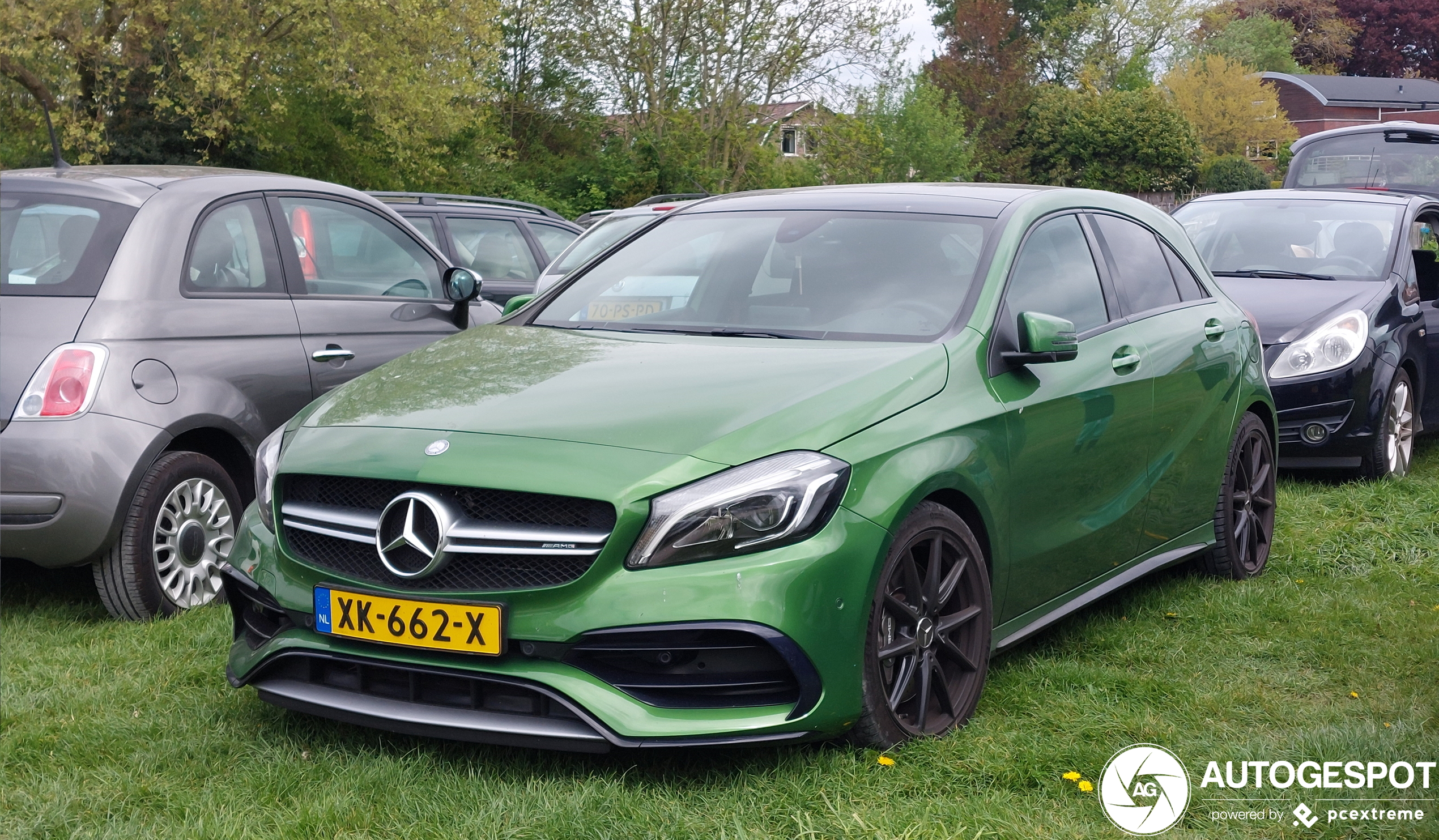 Mercedes-AMG A 45 W176 2015