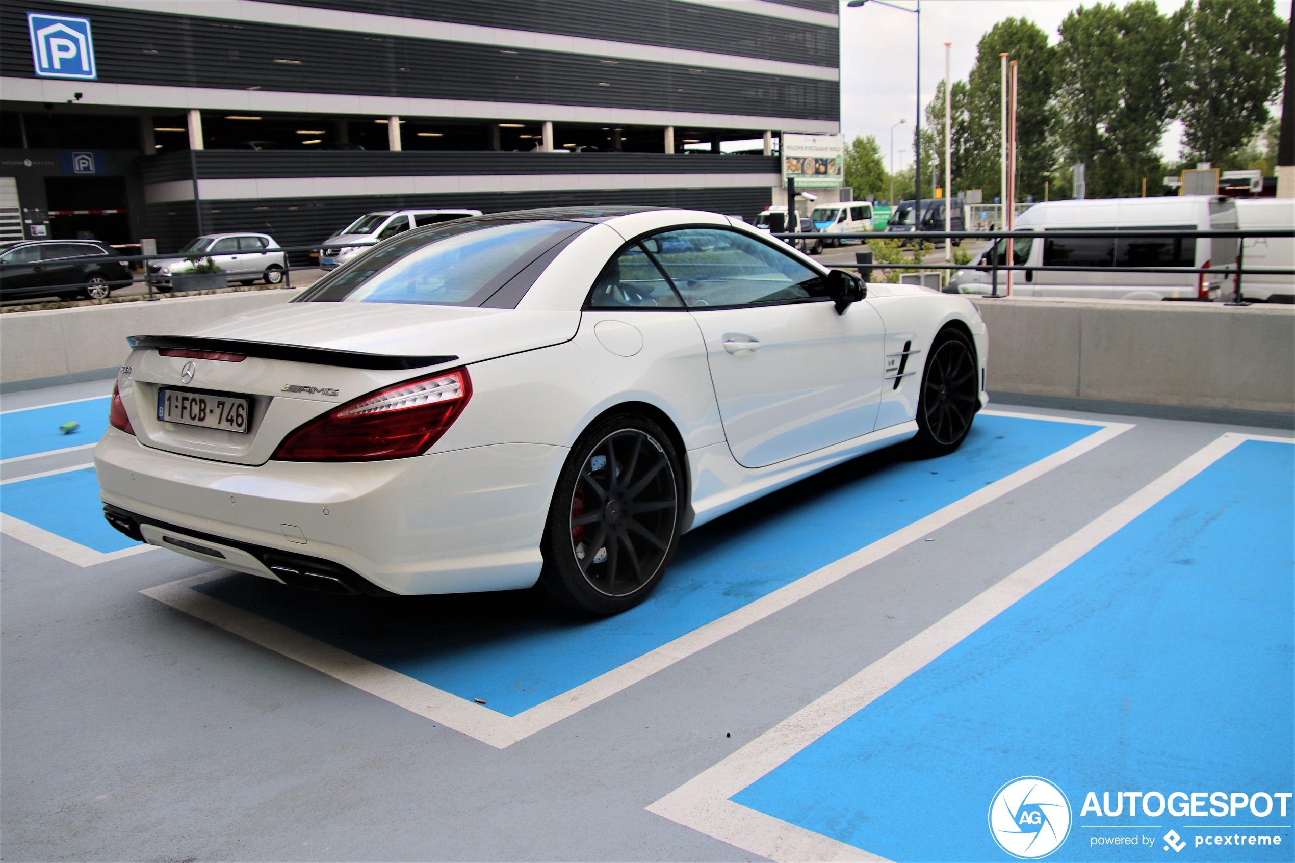 Mercedes-Benz SL 63 AMG R231