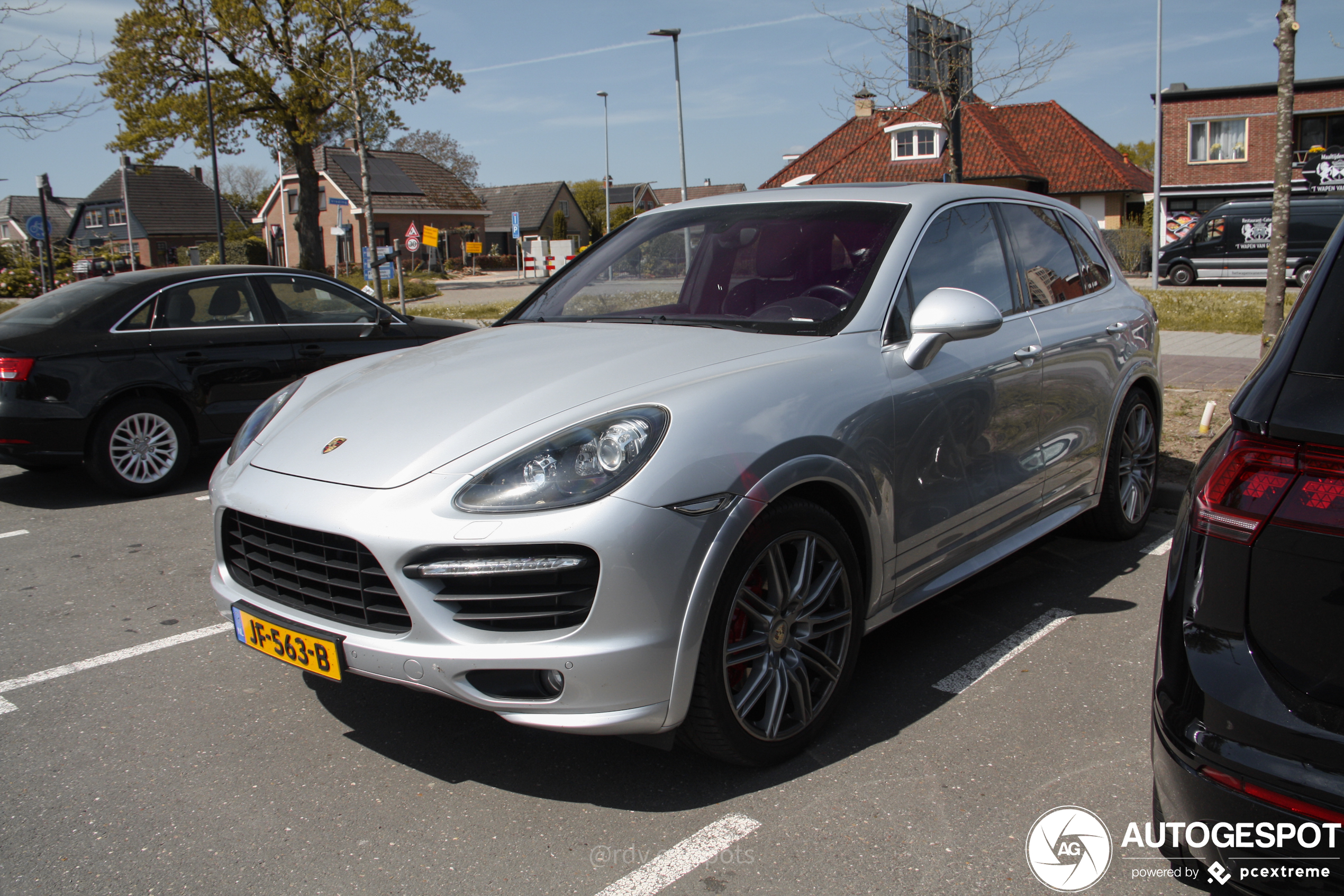 Porsche 958 Cayenne GTS