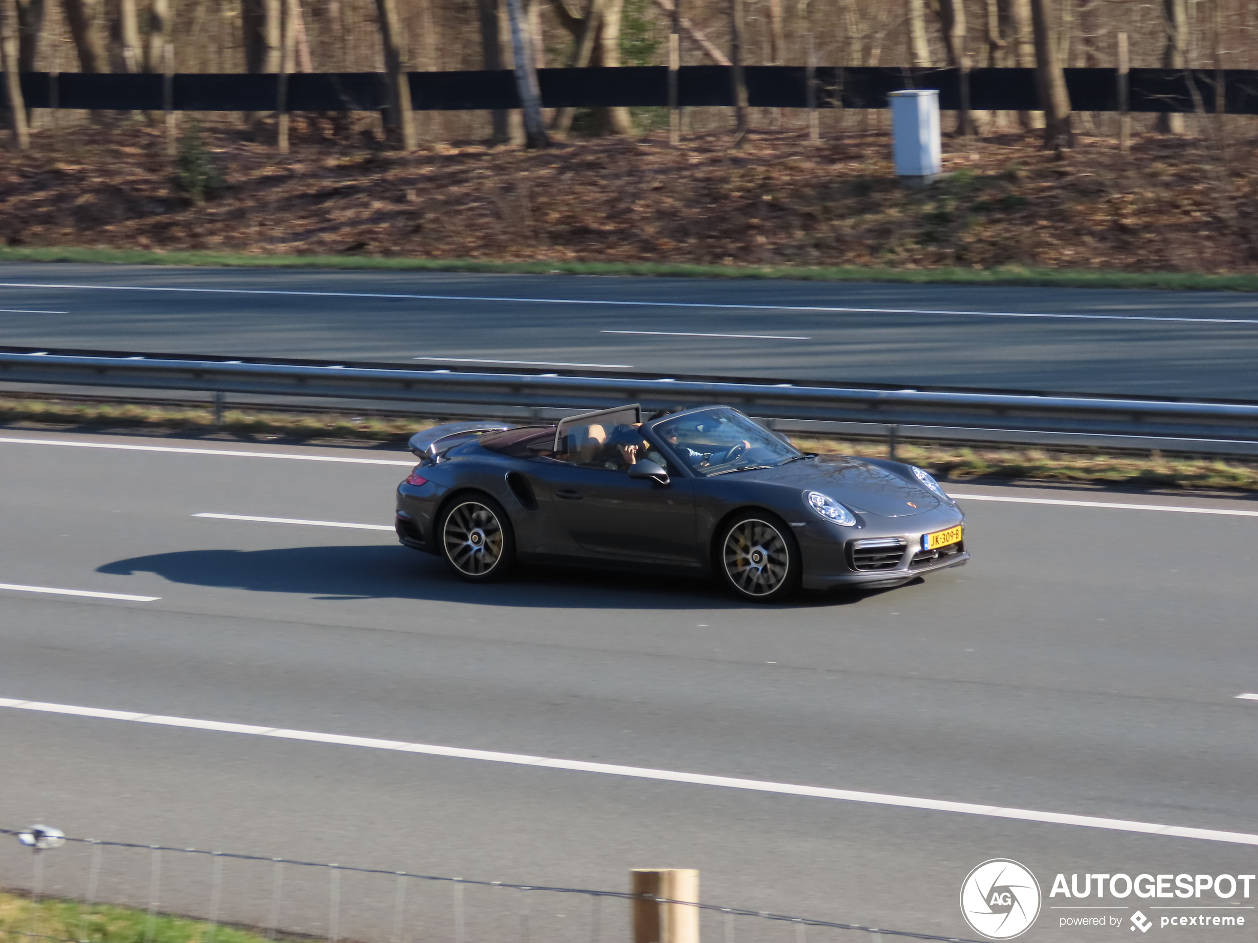 Porsche 991 Turbo S Cabriolet MkII