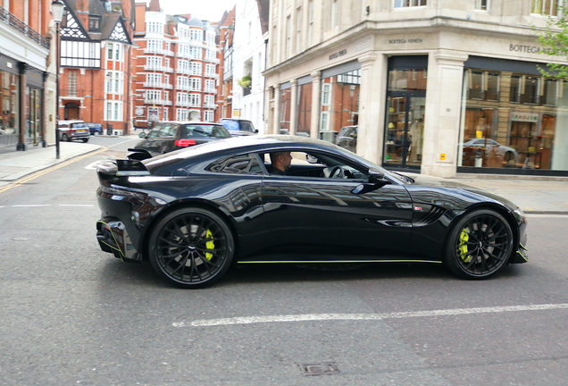 Aston Martin V8 Vantage Formula 1 Edition