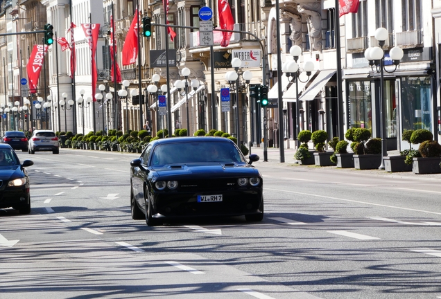 Dodge Challenger SRT-8