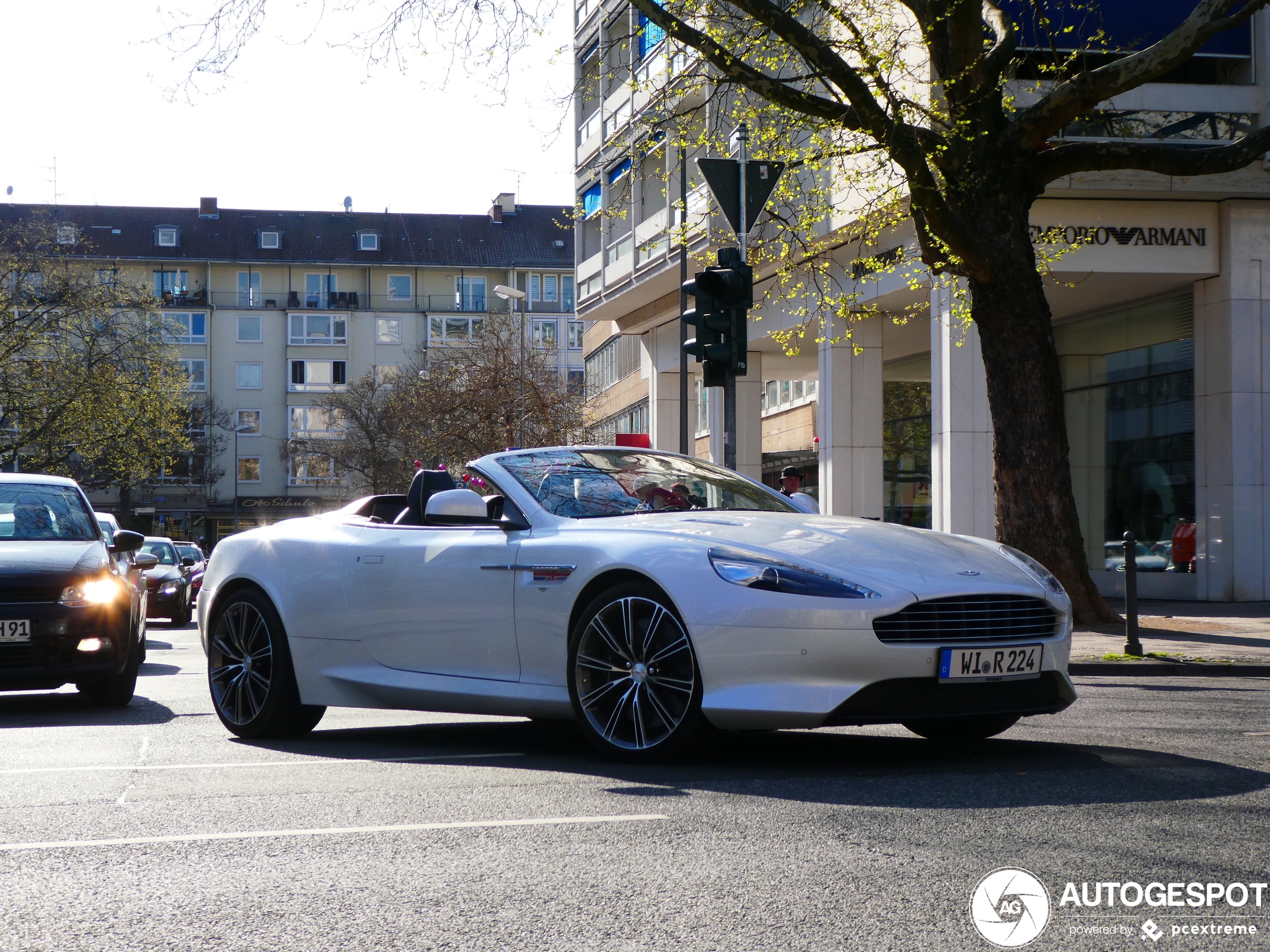 Aston Martin DB9 Volante 2013