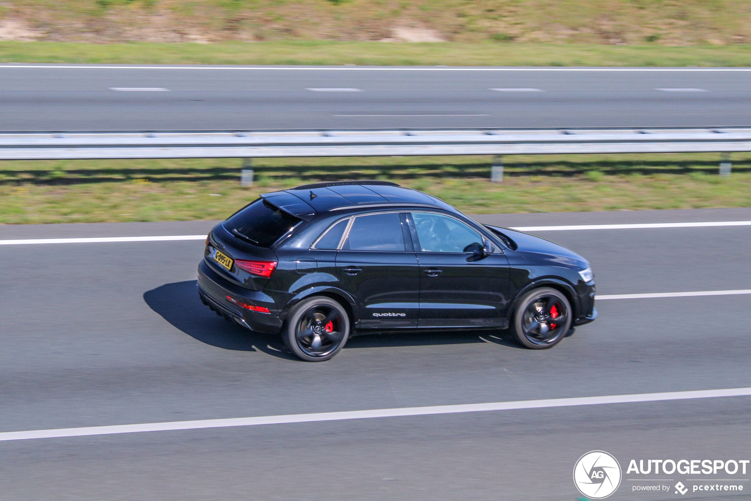 Audi RS Q3 2015