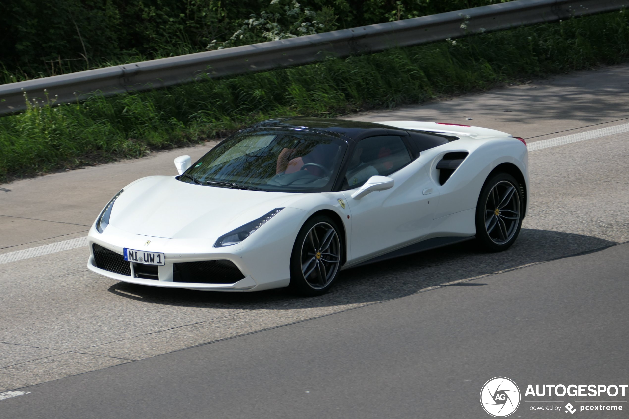 Ferrari 488 Spider