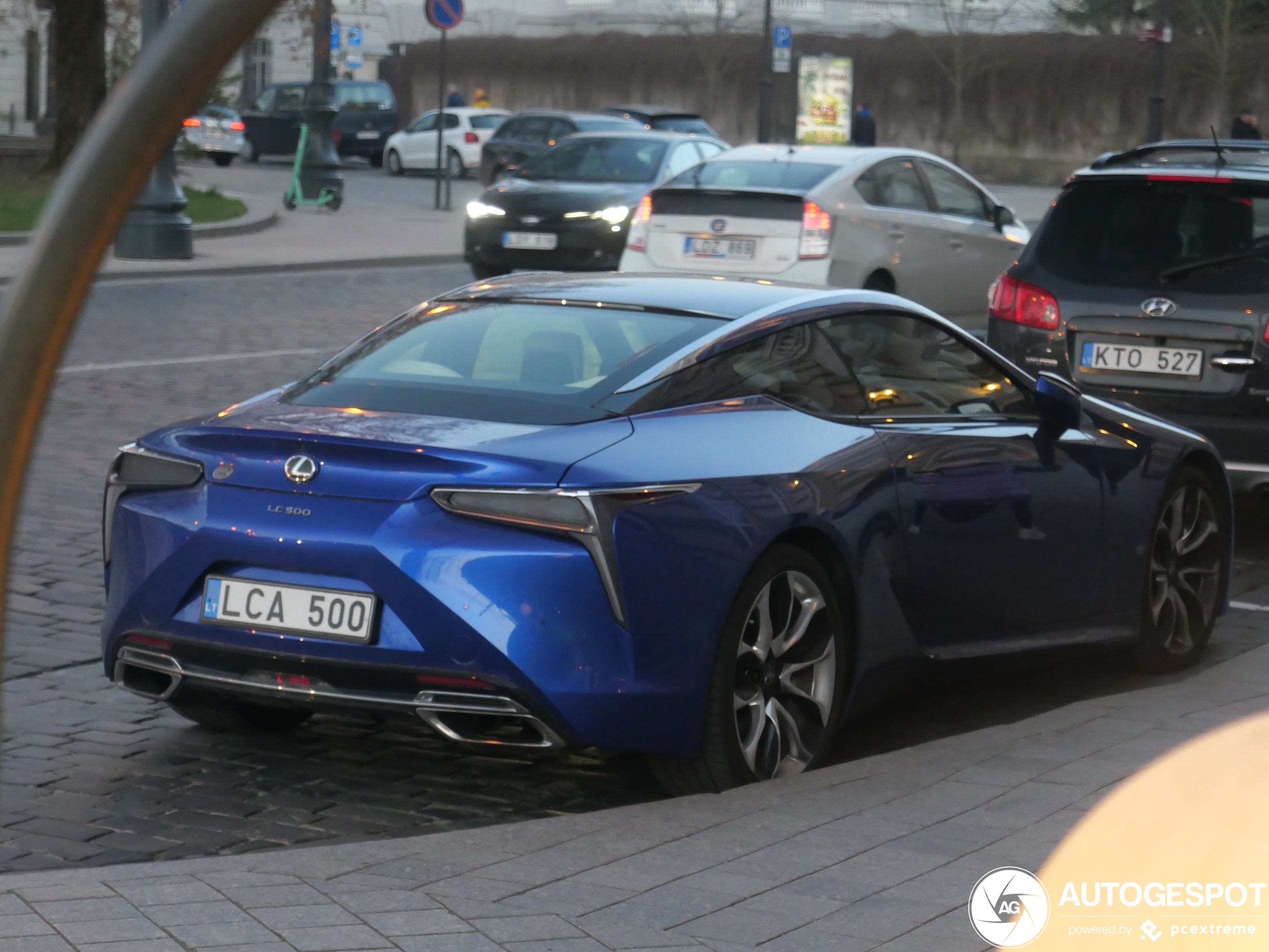 Lexus LC 500 Structural Blue Edition