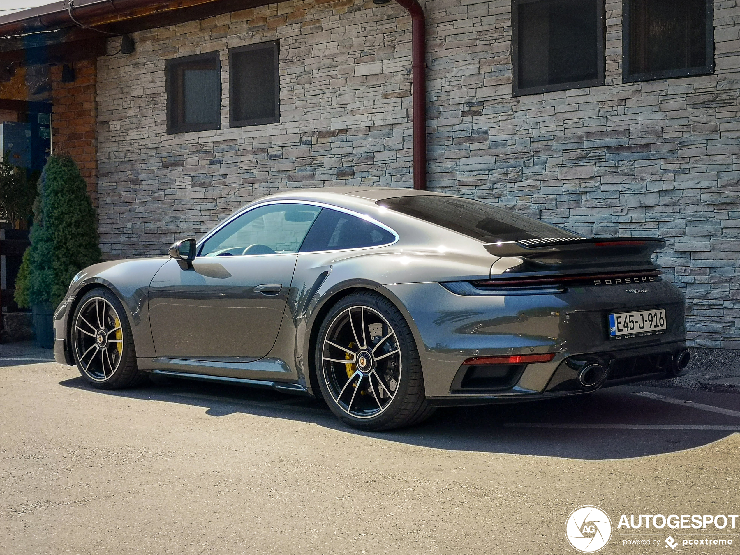 Porsche 992 Turbo