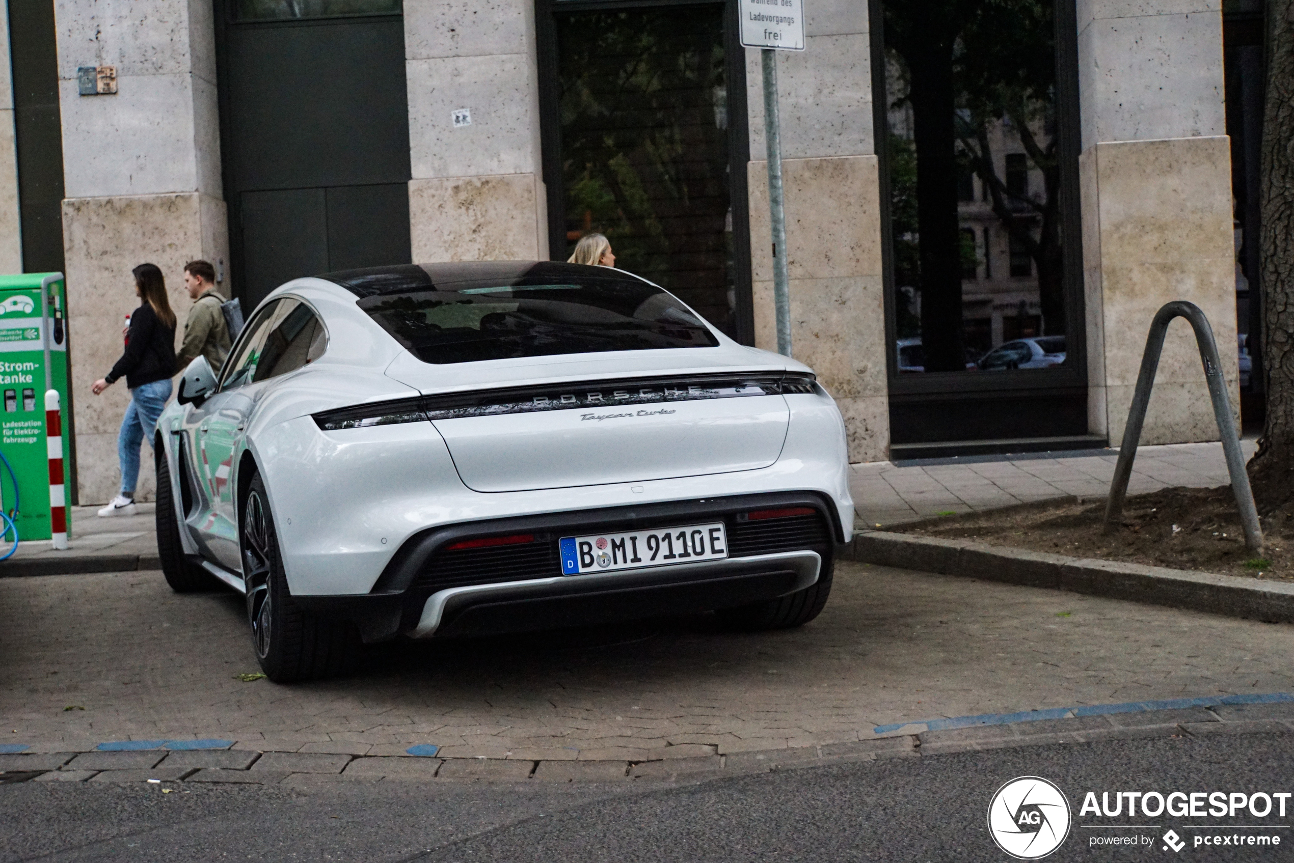 Porsche Taycan Turbo