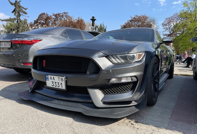 Ford Mustang RTR 2015