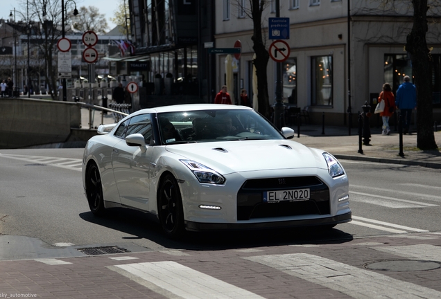 Nissan GT-R 2014