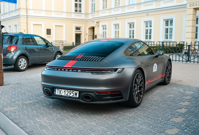 Porsche 992 Carrera 4S