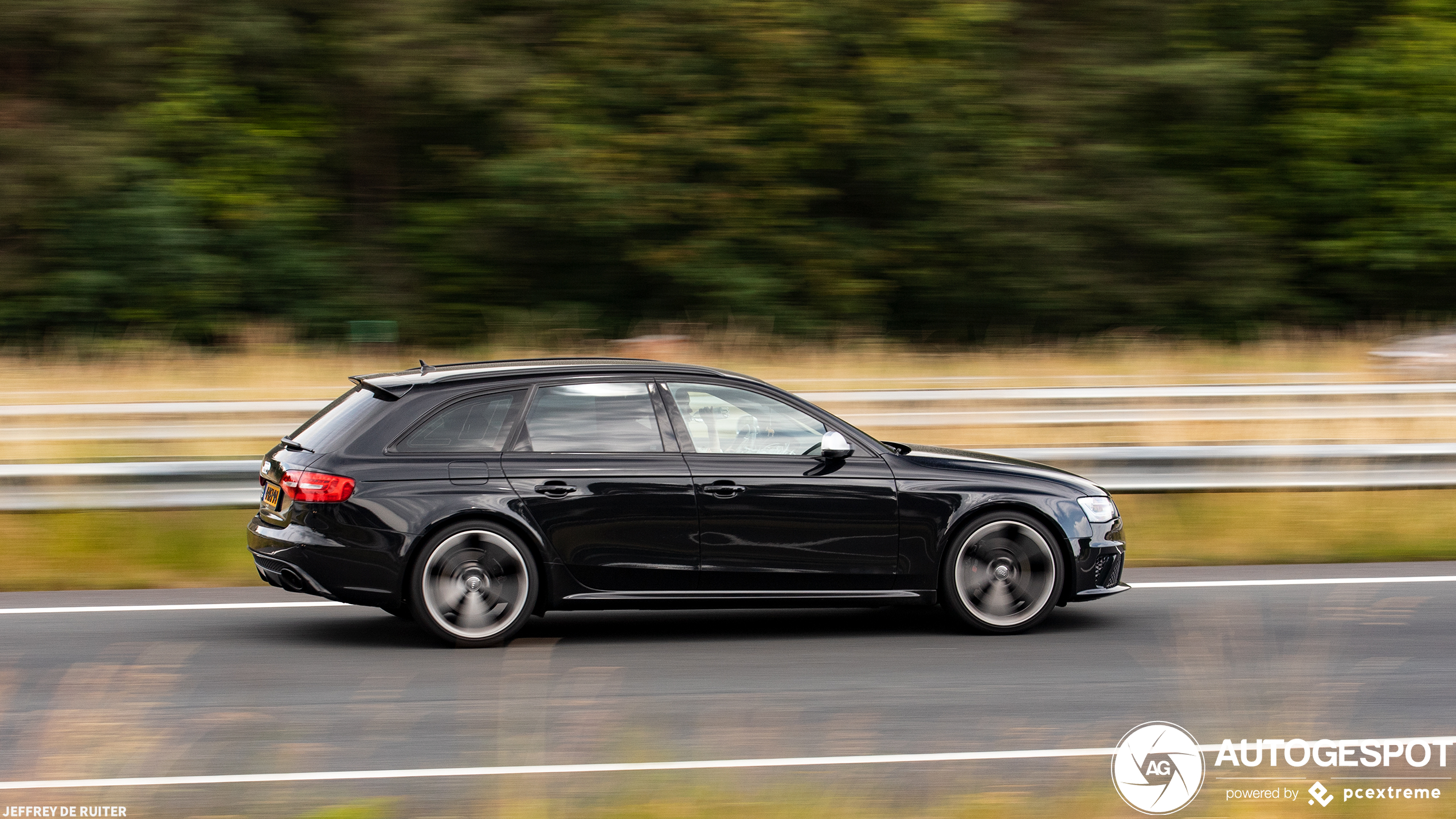 Audi RS4 Avant B8