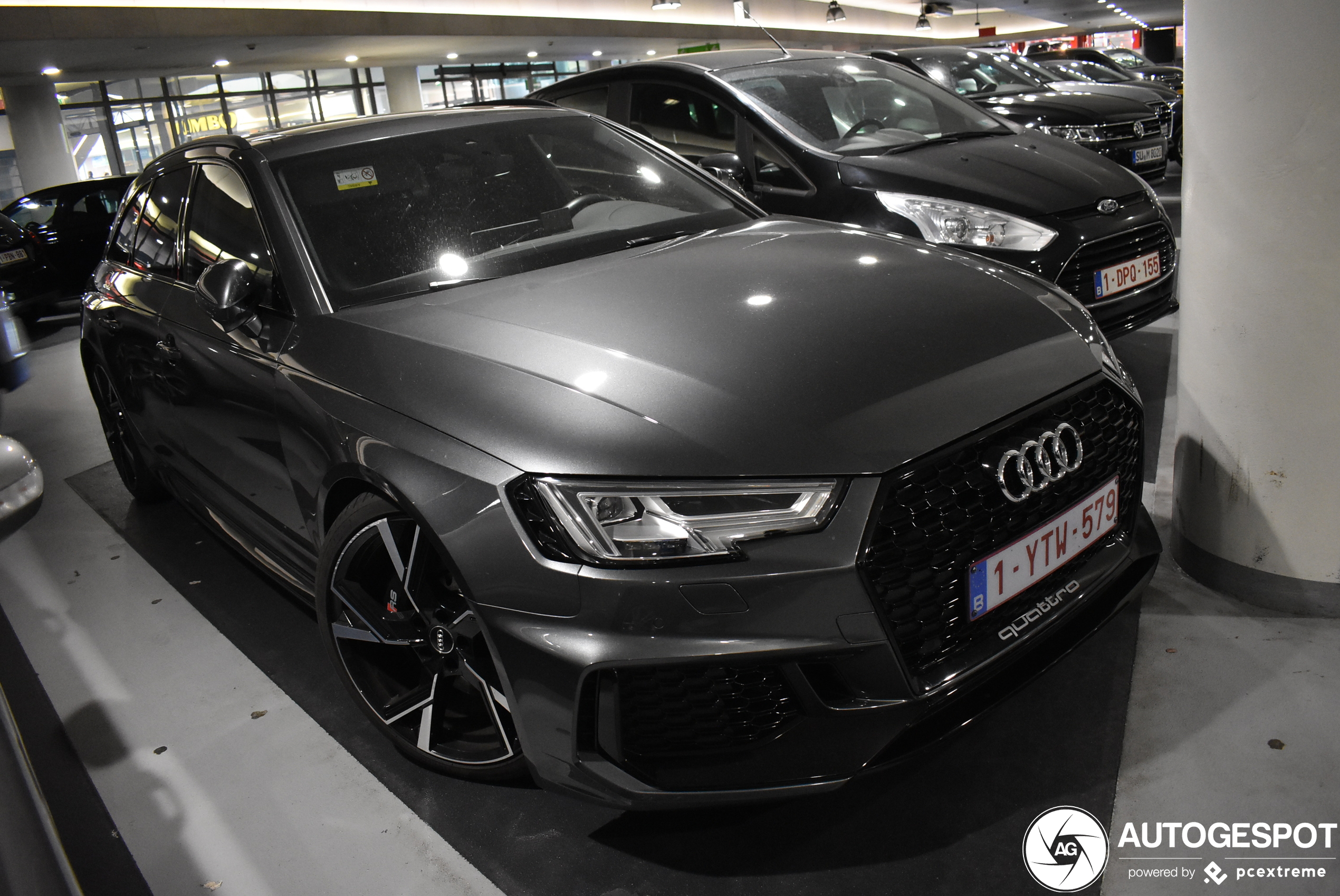 Audi RS4 Avant B9