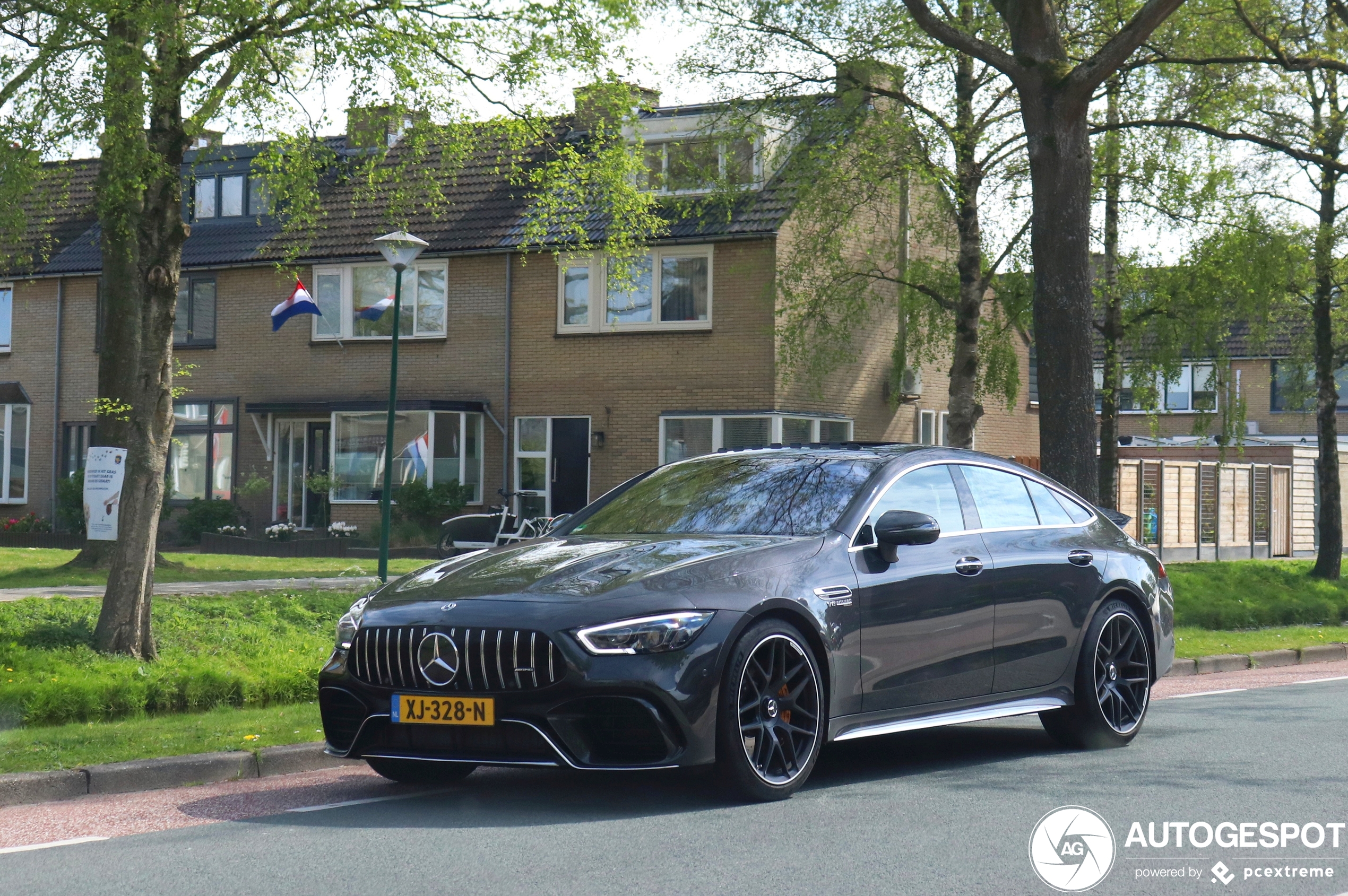 Mercedes-AMG GT 63 S X290