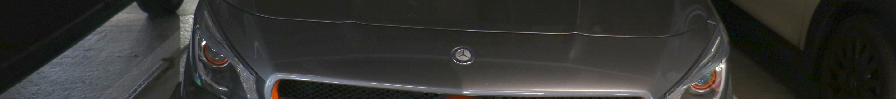 Mercedes-Benz CLA 45 AMG Shooting Brake OrangeArt Edition