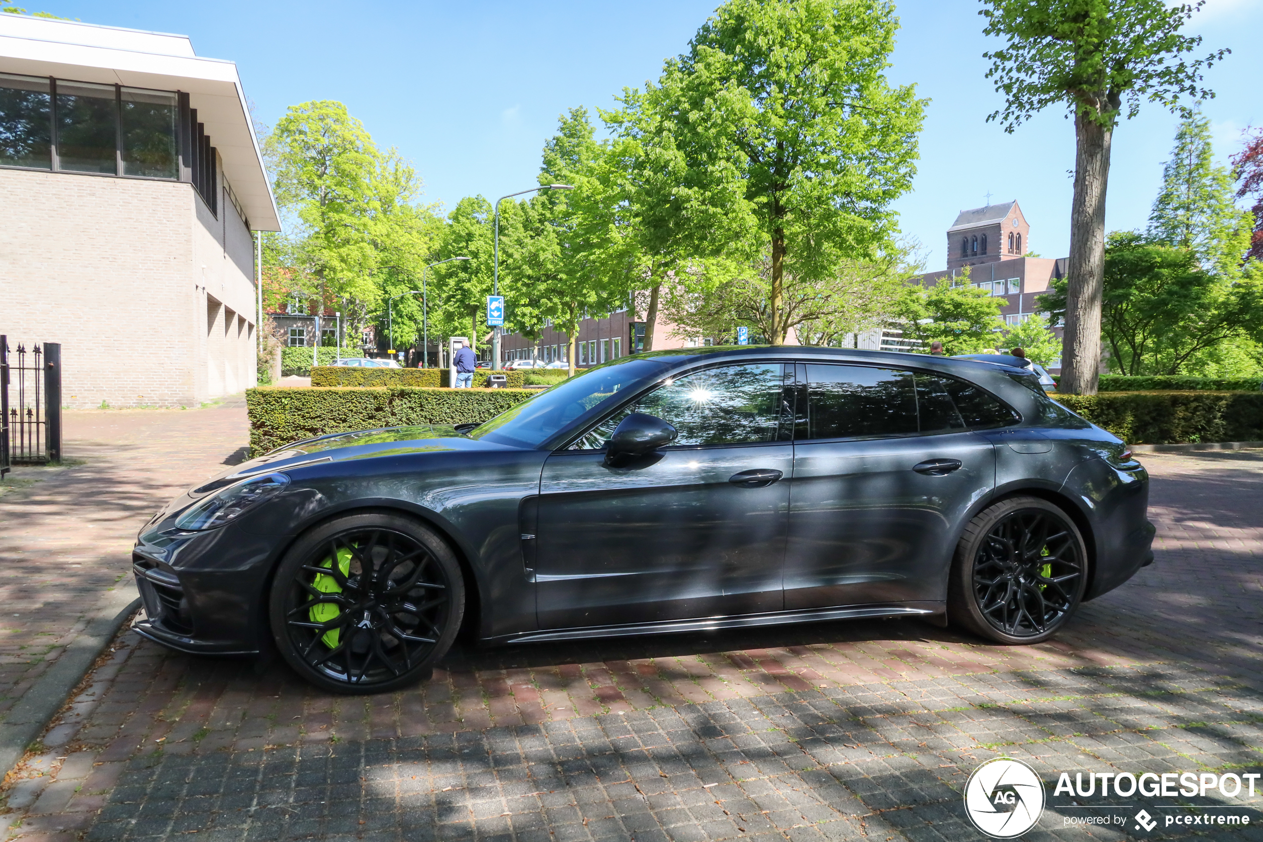 Porsche 971 Panamera Turbo S E-Hybrid Sport Turismo