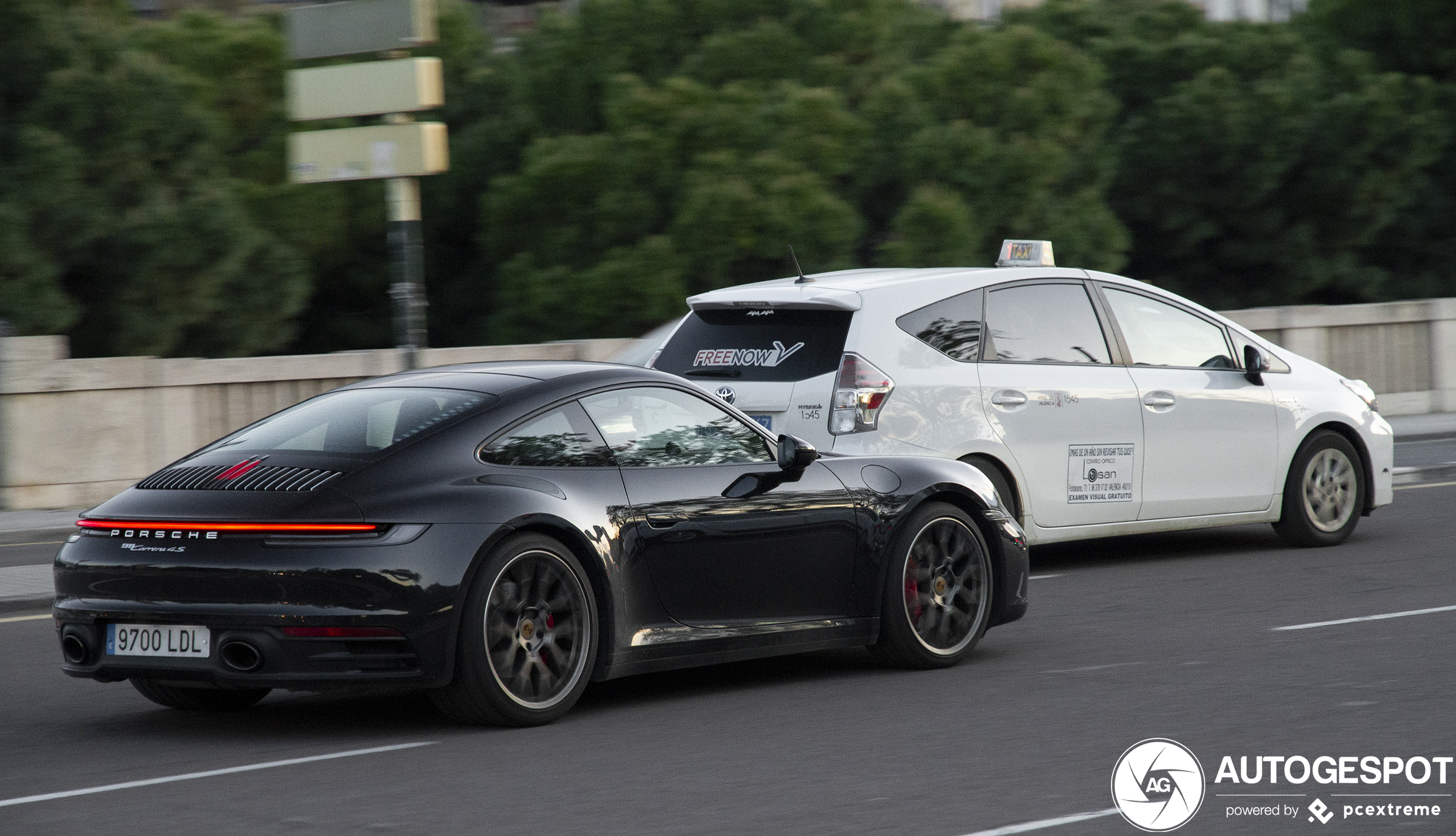 Porsche 992 Carrera 4S