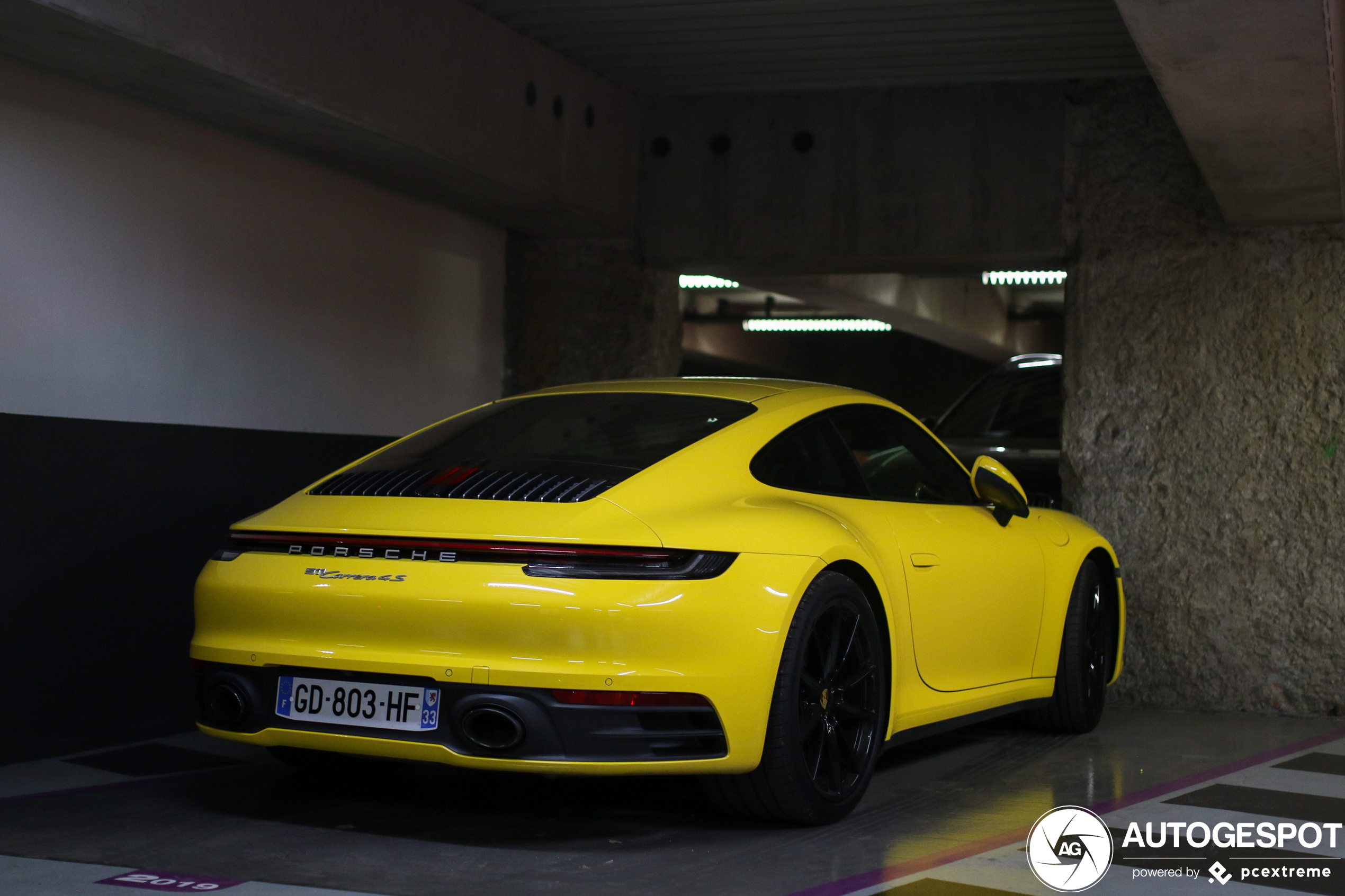 Porsche 992 Carrera 4S