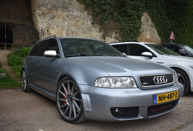 Audi RS4 Avant B5