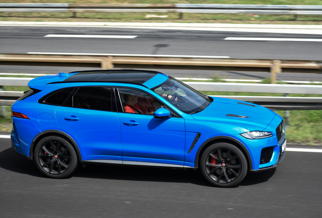 Jaguar F-PACE SVR