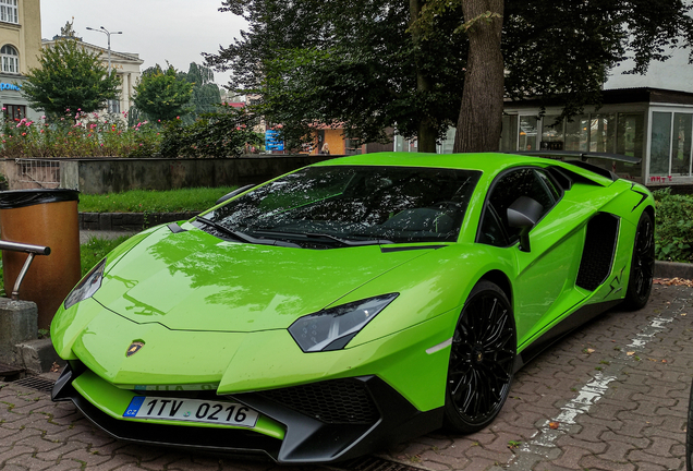 Lamborghini Aventador LP750-4 SuperVeloce