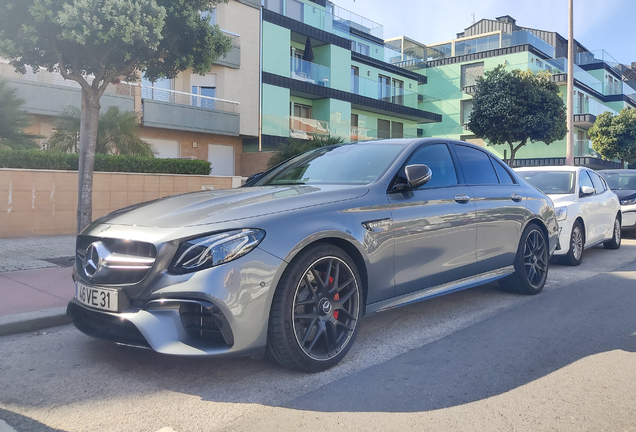 Mercedes-AMG E 63 S W213